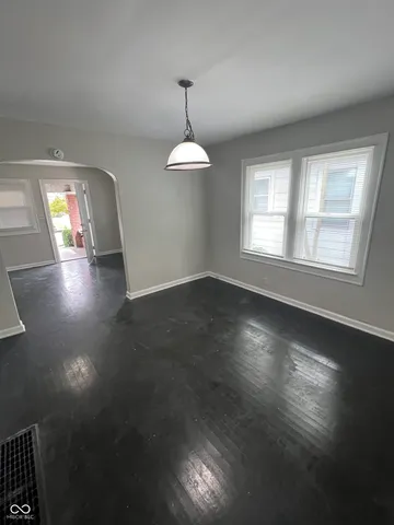 $695 | 854 North Bradley Avenue, Indianapolis, IN 46201