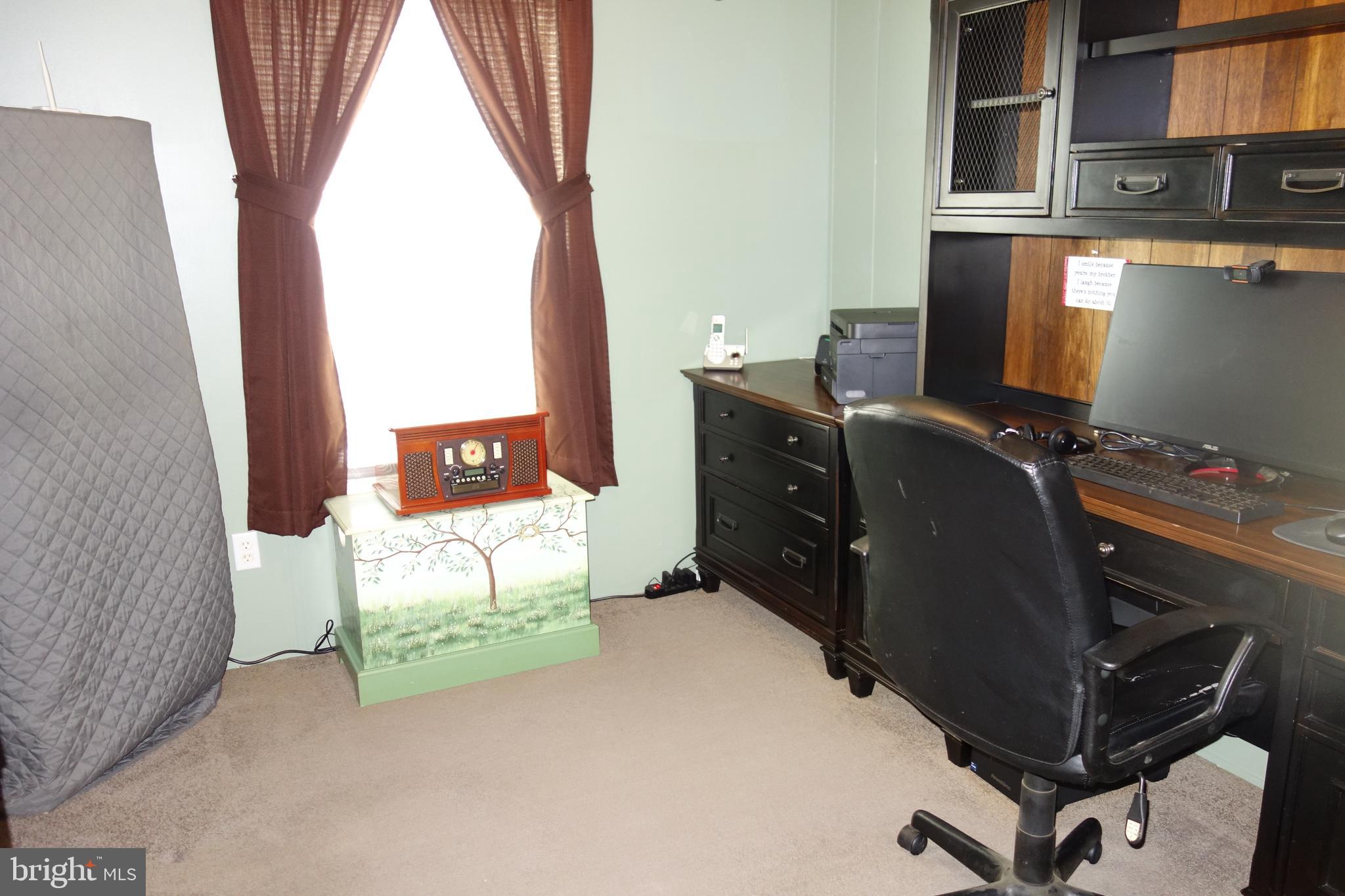 106 Circle Drive Nottingham, PA 19362 - Photo 15 of 16 a workspace with furniture and window