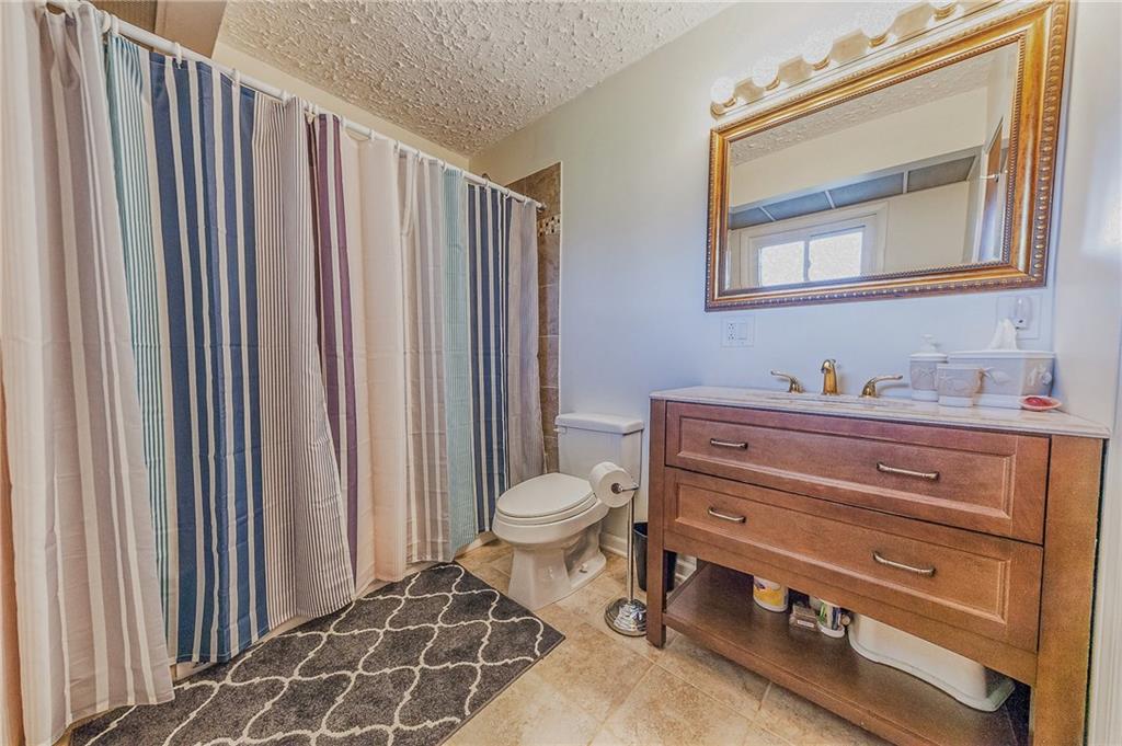 7919 Hawthorne Road Indianapolis, IN 46256 - Photo 16 of 32 Gallery Image 16