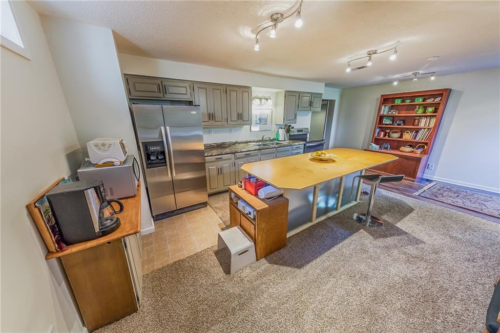 7919 Hawthorne Road Indianapolis, IN 46256 - Photo 19 of 32 Gallery Image 19