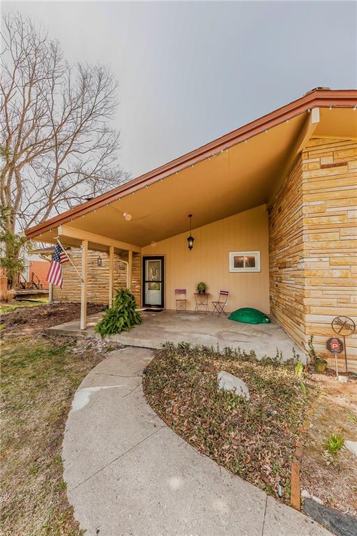 7919 Hawthorne Road Indianapolis, IN 46256 - Photo 6 of 32 Gallery Image 6