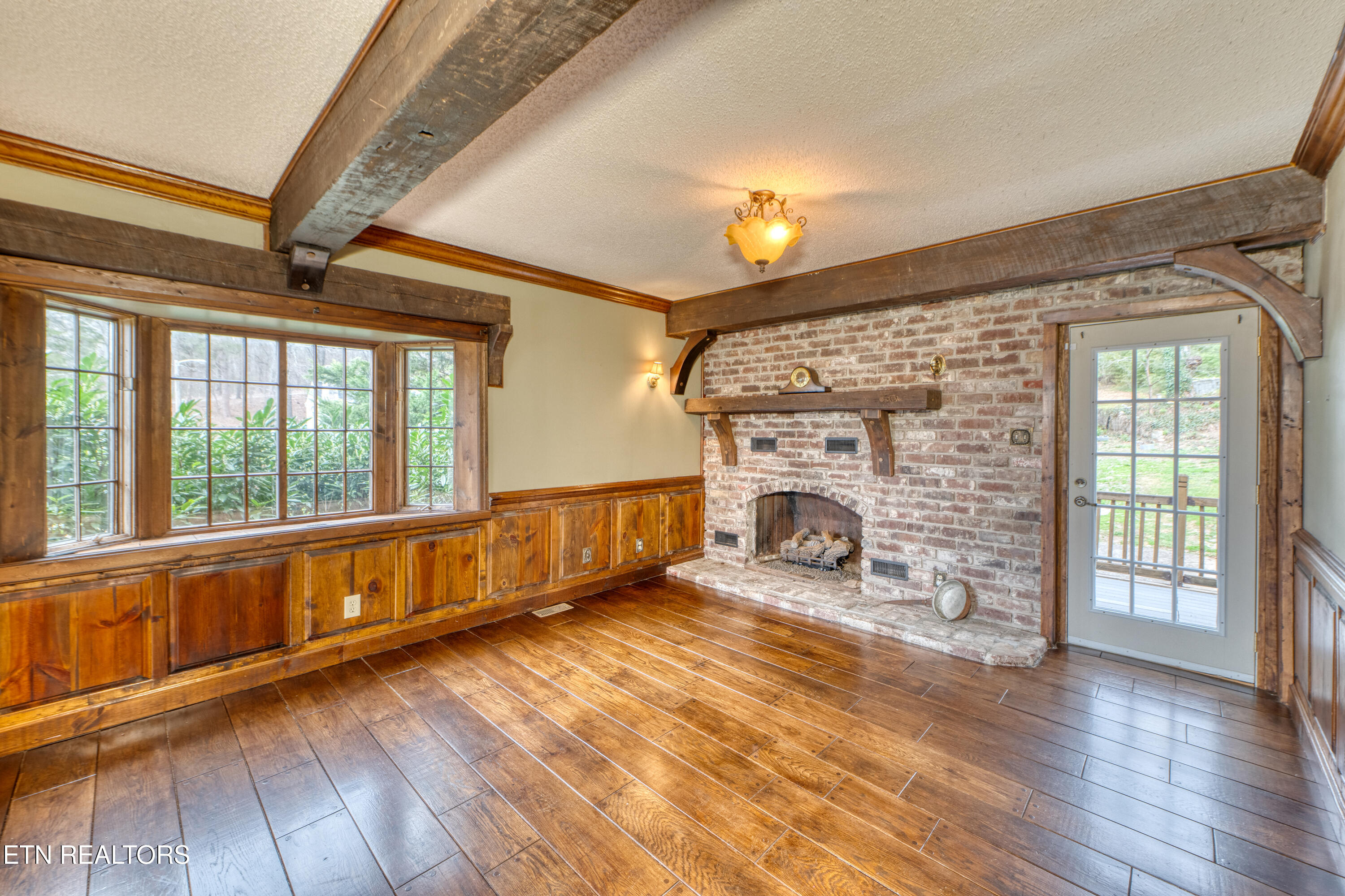 508 Concord Road Knoxville, TN 37934 - Photo 34 of 60 Bay Window Living room