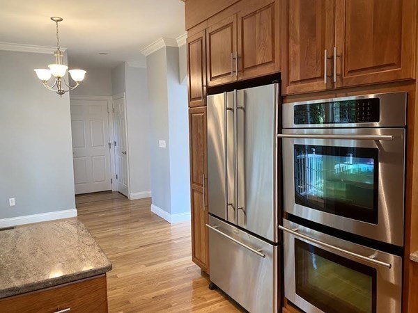 7 Maple Place, Unit 7 Needham, MA 02492 - Photo 12 of 38