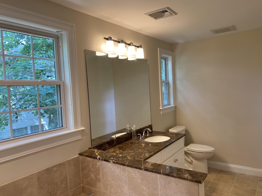 7 Maple Place, Unit 7 Needham, MA 02492 - Photo 19 of 38