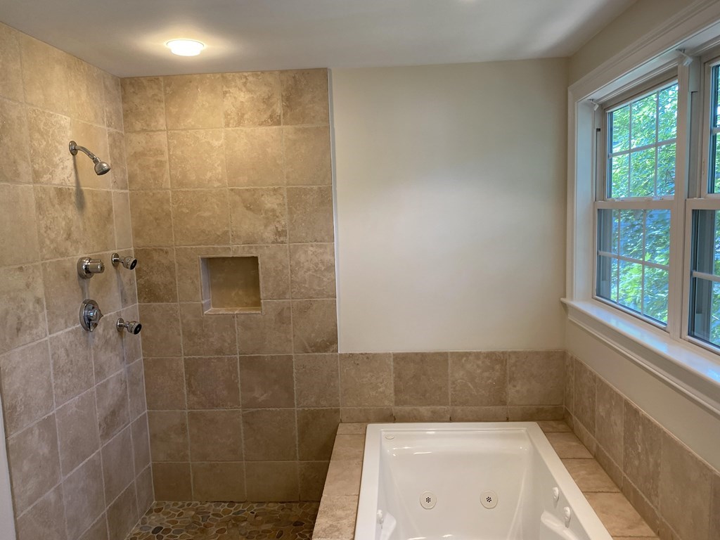 7 Maple Place, Unit 7 Needham, MA 02492 - Photo 21 of 38