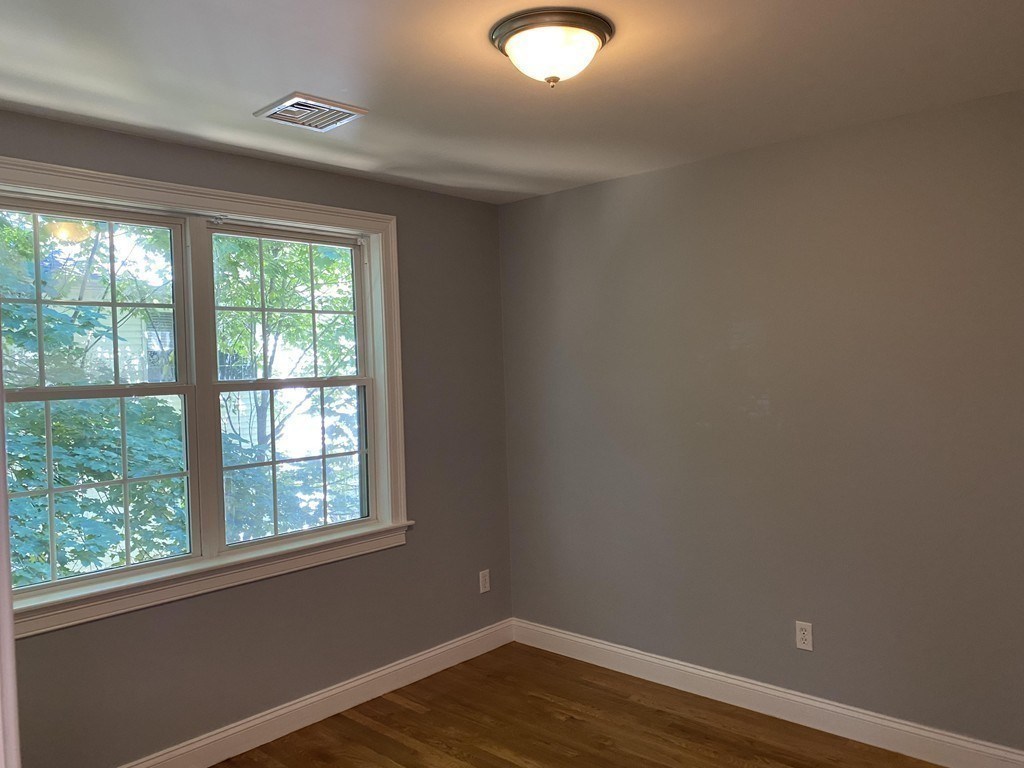 7 Maple Place, Unit 7 Needham, MA 02492 - Photo 27 of 38