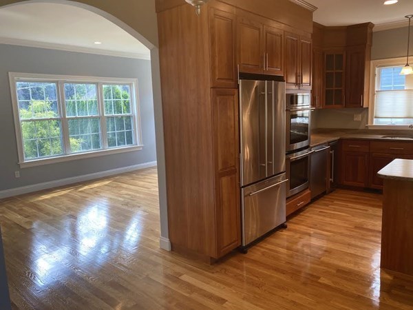 7 Maple Place, Unit 7 Needham, MA 02492 - Photo 10 of 38