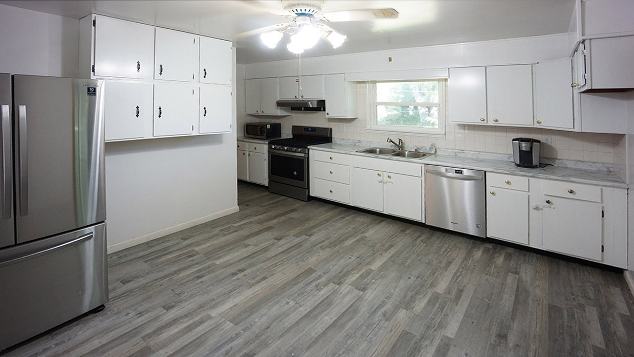 122 West Central Way Pendleton, IN 46064 - Photo 10 of 13