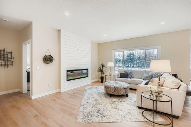 $498,567 | 6334 Goodwin Lane, Wyoming, MN 55092