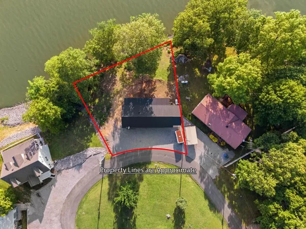 $299,999 | 774 Ridge Drive, Cadiz, KY 42211
