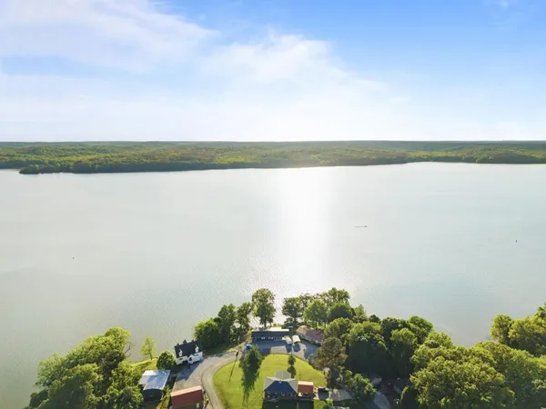 $299,999 | 774 Ridge Drive, Cadiz, KY 42211