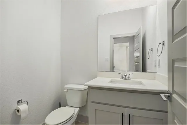 $528,000 | 377 Sarra Lane, Poolville, TX 76487