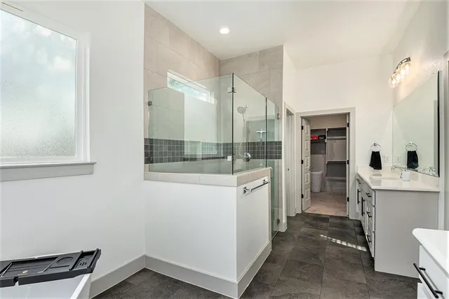 $528,000 | 377 Sarra Lane, Poolville, TX 76487