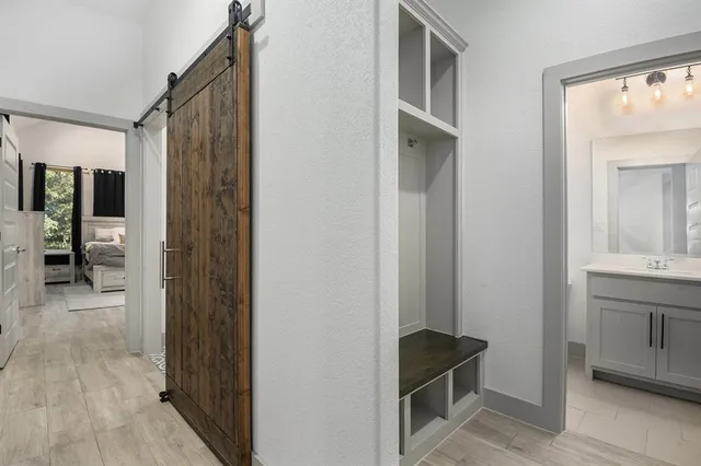 $528,000 | 377 Sarra Lane, Poolville, TX 76487