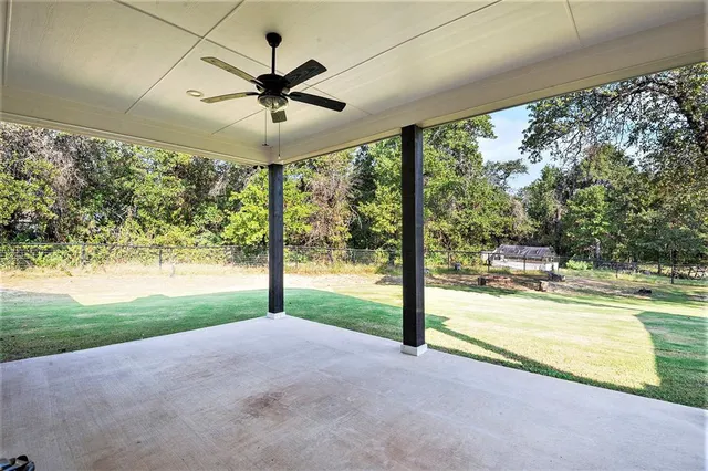 $528,000 | 377 Sarra Lane, Poolville, TX 76487