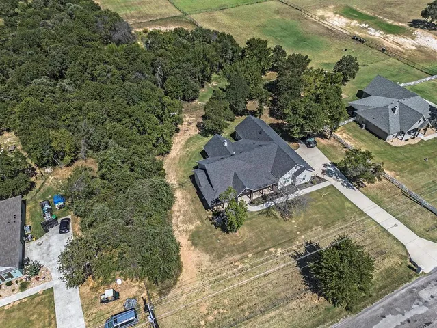 $528,000 | 377 Sarra Lane, Poolville, TX 76487