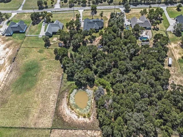 $528,000 | 377 Sarra Lane, Poolville, TX 76487