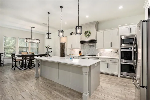 $528,000 | 377 Sarra Lane, Poolville, TX 76487