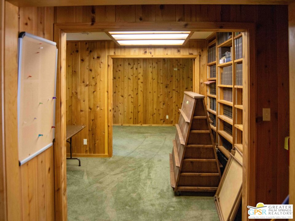 25970 Cedar Street Idyllwild, CA 92549 - Photo 20 of 27 a view of walk in closet