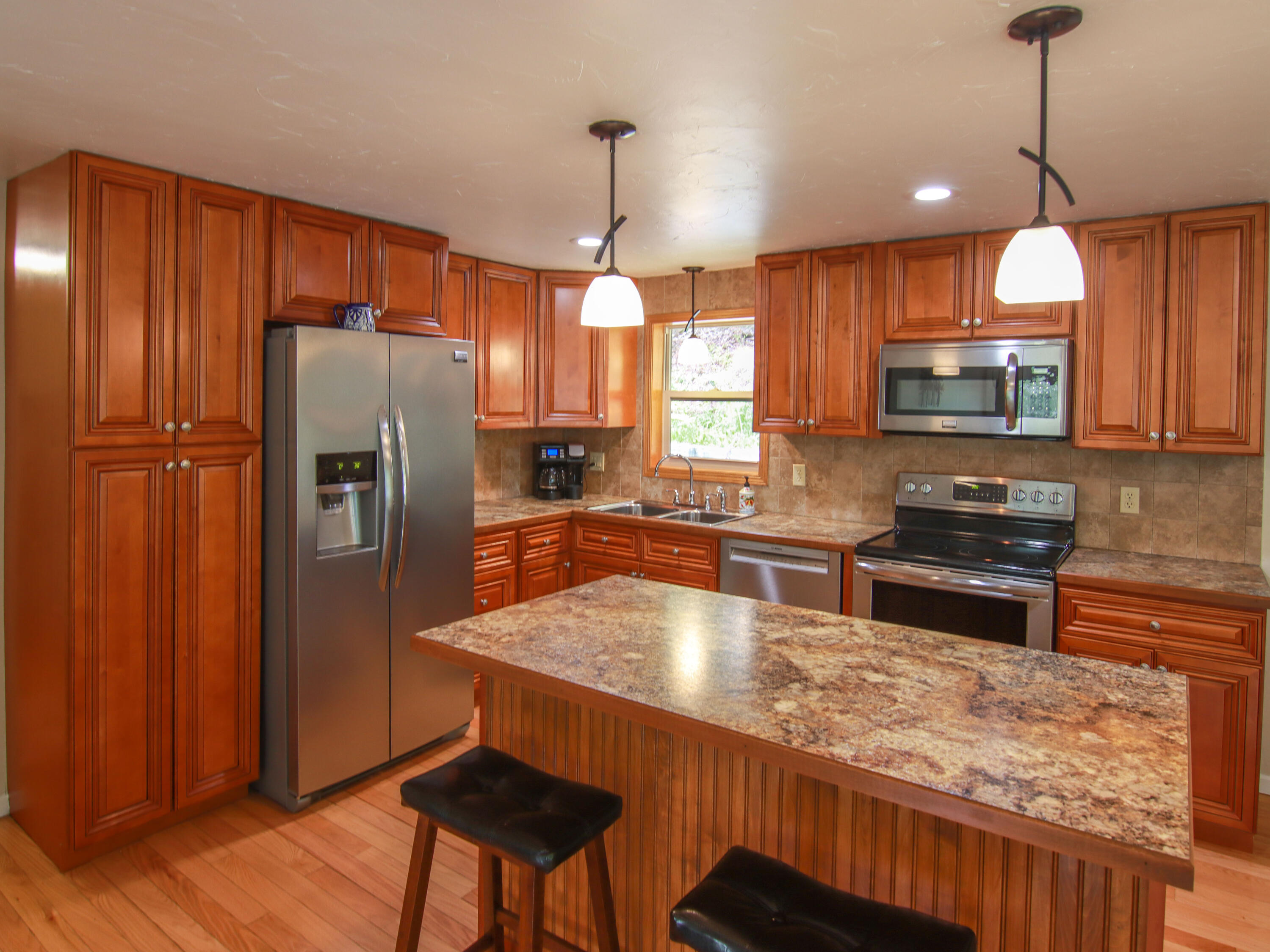 8086 Narrow Gauge Road Beulah, MI 49617 - Photo 17 of 48 20250519-IMG_9367