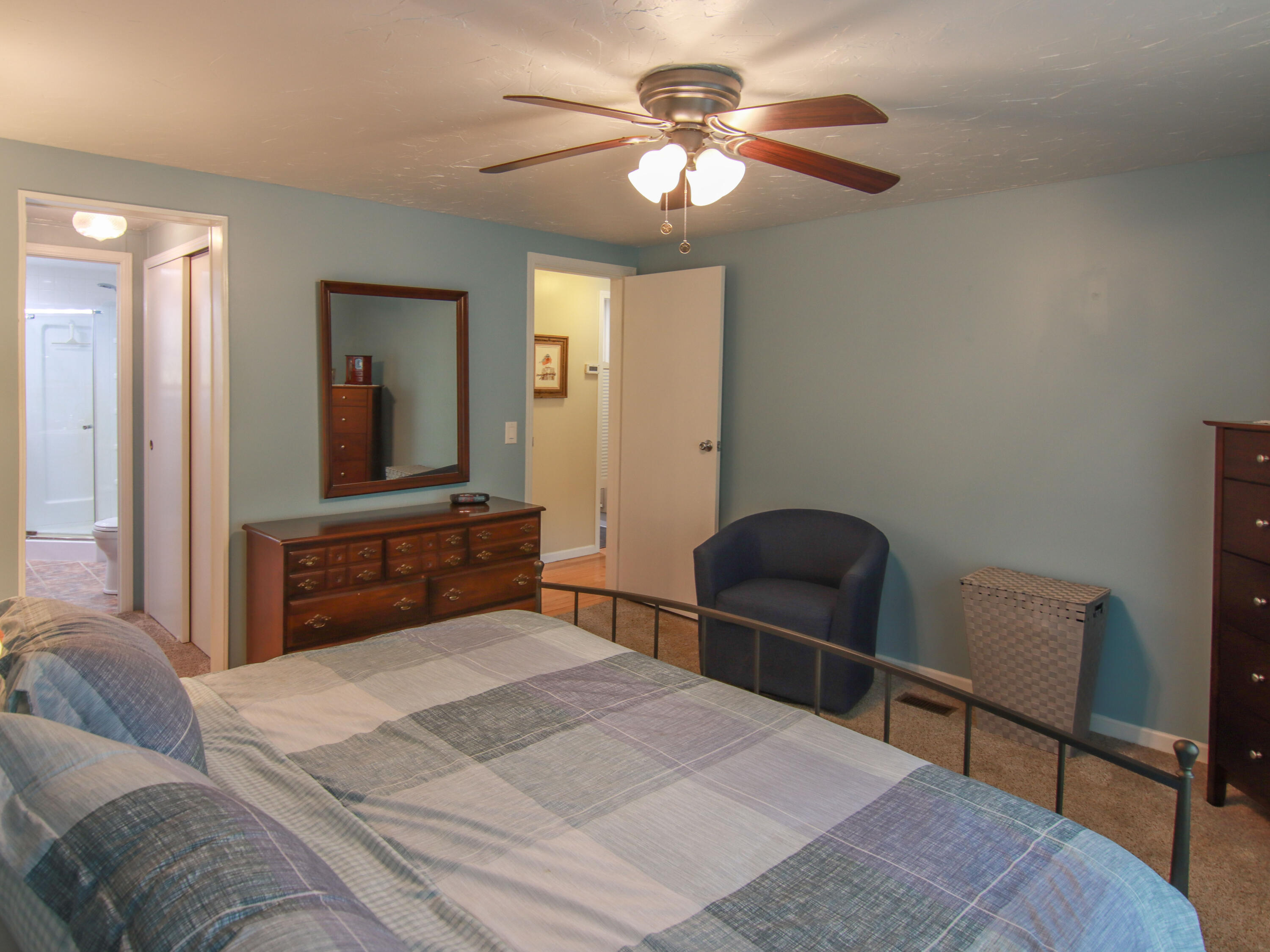 8086 Narrow Gauge Road Beulah, MI 49617 - Photo 22 of 47 20250519-IMG_9378