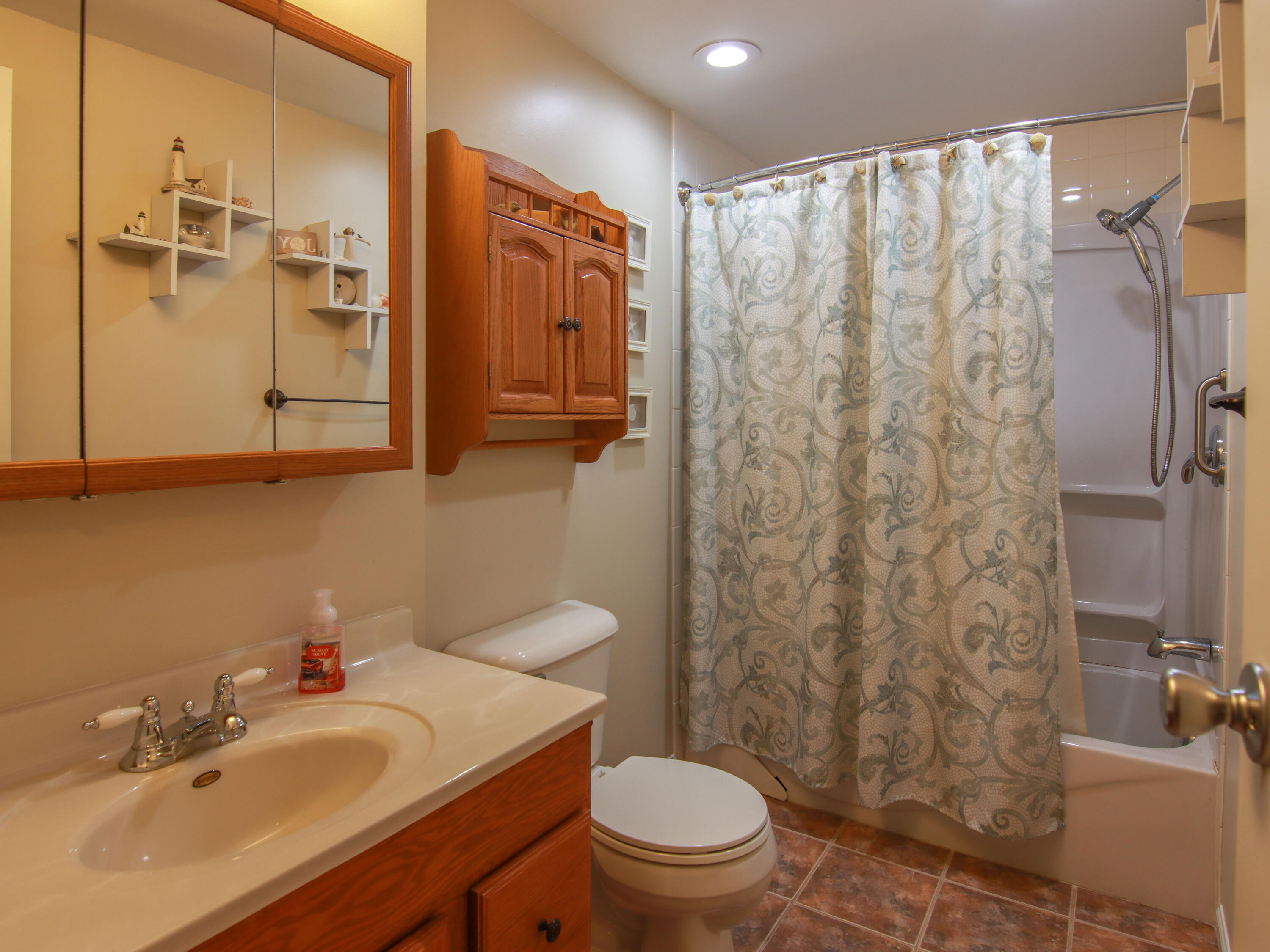 8086 Narrow Gauge Road Beulah, MI 49617 - Photo 30 of 48 20250519-IMG_9375