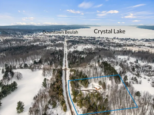 $360,000 | 8086 Narrow Gauge Road, Beulah, MI 49617