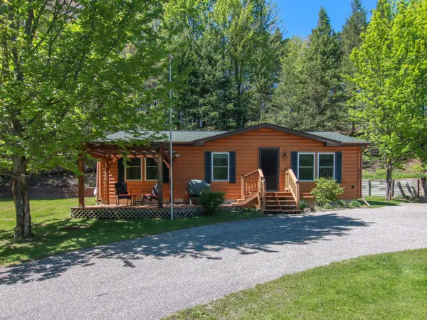 $360,000 | 8086 Narrow Gauge Road, Beulah, MI 49617