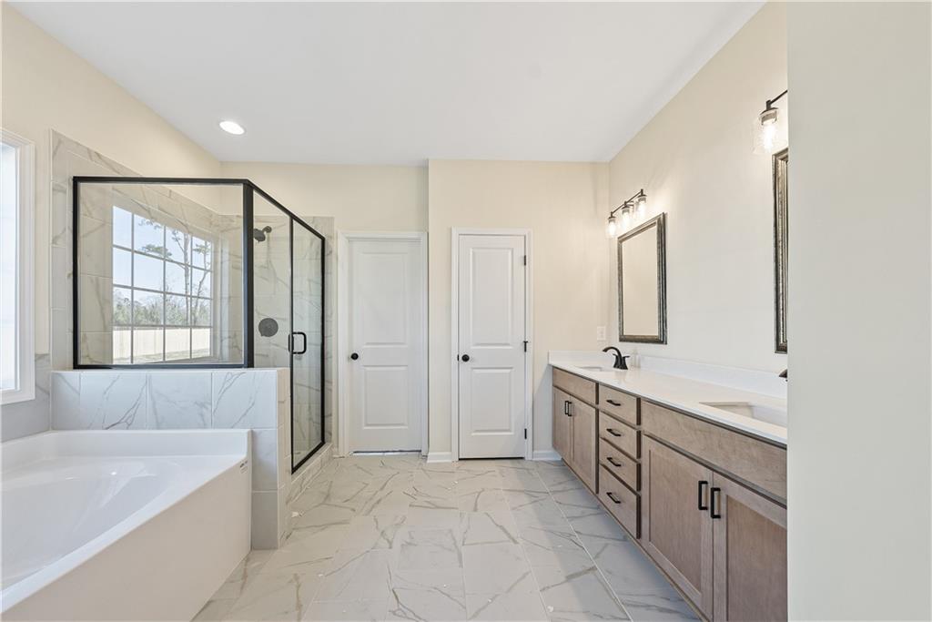 34 Lee Road 2236 Road Smiths Station, AL 36877 - Photo 16 of 25 Gallery Image 16