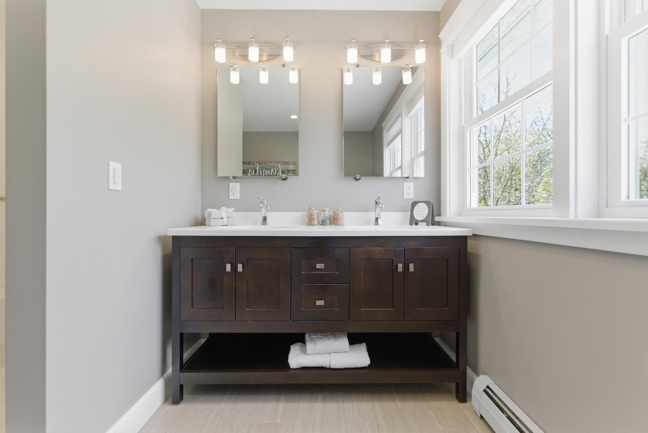 105 Dyer Road Lewiston, ME 04240 - Photo 41 of 110 Primary Bathroom