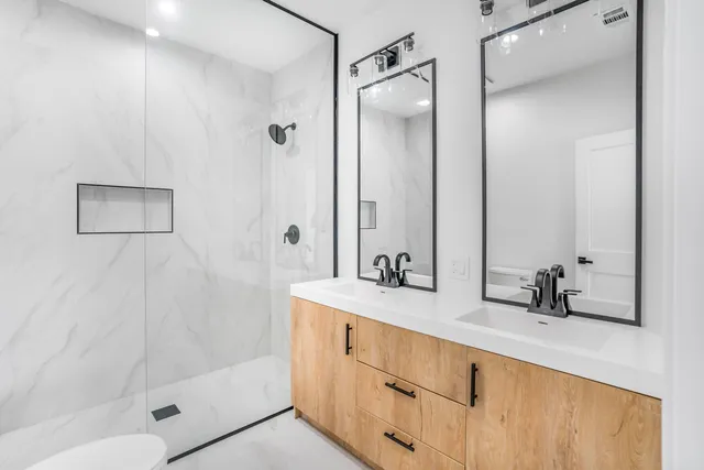 $474,999 | 5731 West Ohio Street, Chicago, IL 60644