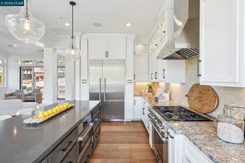 $2,599,000 | 120 Arbor View Lane, Lafayette, CA 94549