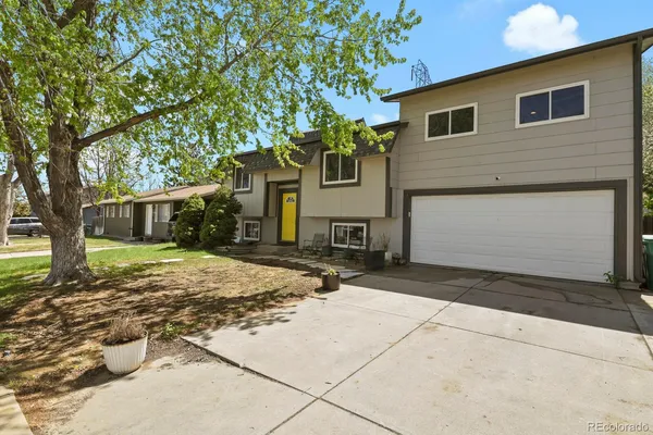 $485,000 | 15726 East Bails Drive, Aurora, CO 80017