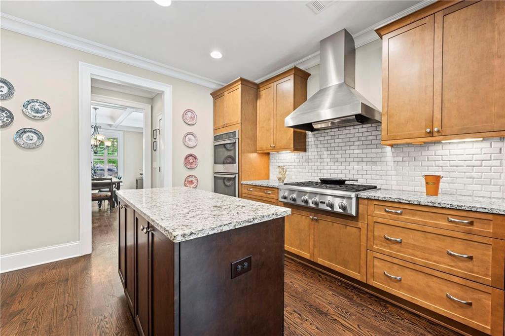 2292 Pembrook Place Northeast Atlanta, GA 30324 - Photo 13 of 45