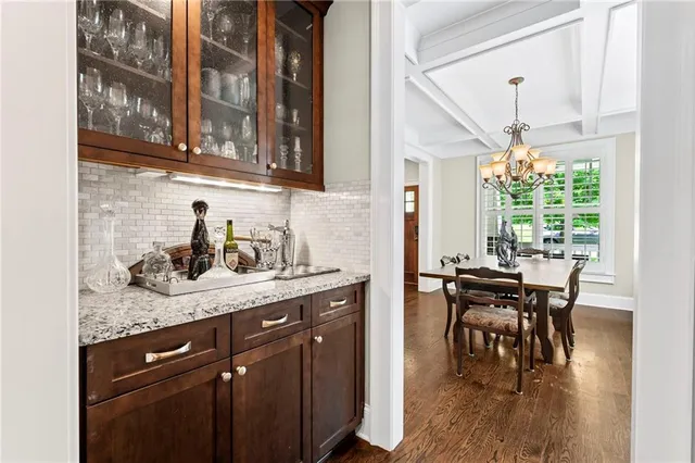 $1,000,000 | 2292 Pembrook Place Northeast, Atlanta, GA 30324