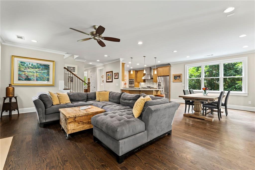 2292 Pembrook Place Northeast Atlanta, GA 30324 - Photo 16 of 45