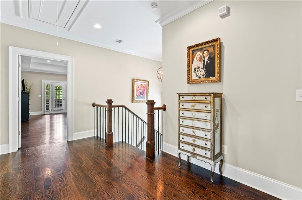 2292 Pembrook Place Northeast Atlanta, GA 30324 - Photo 23 of 45