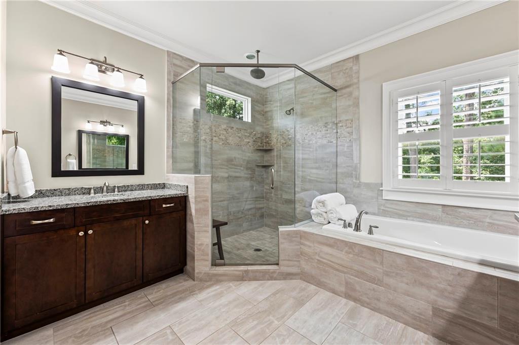 2292 Pembrook Place Northeast Atlanta, GA 30324 - Photo 32 of 45