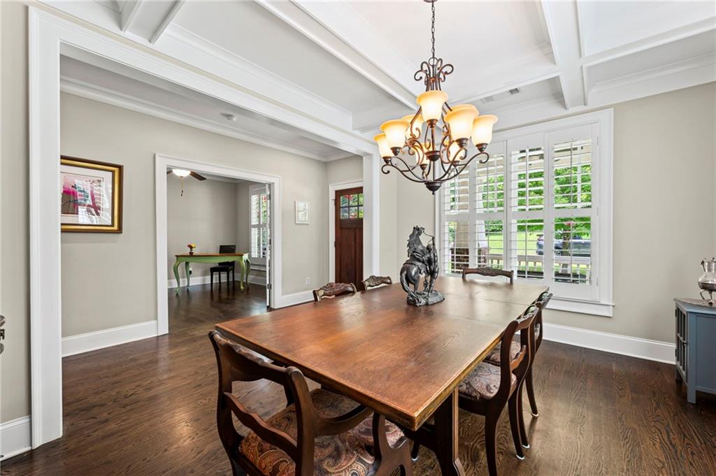 2292 Pembrook Place Northeast Atlanta, GA 30324 - Photo 5 of 45