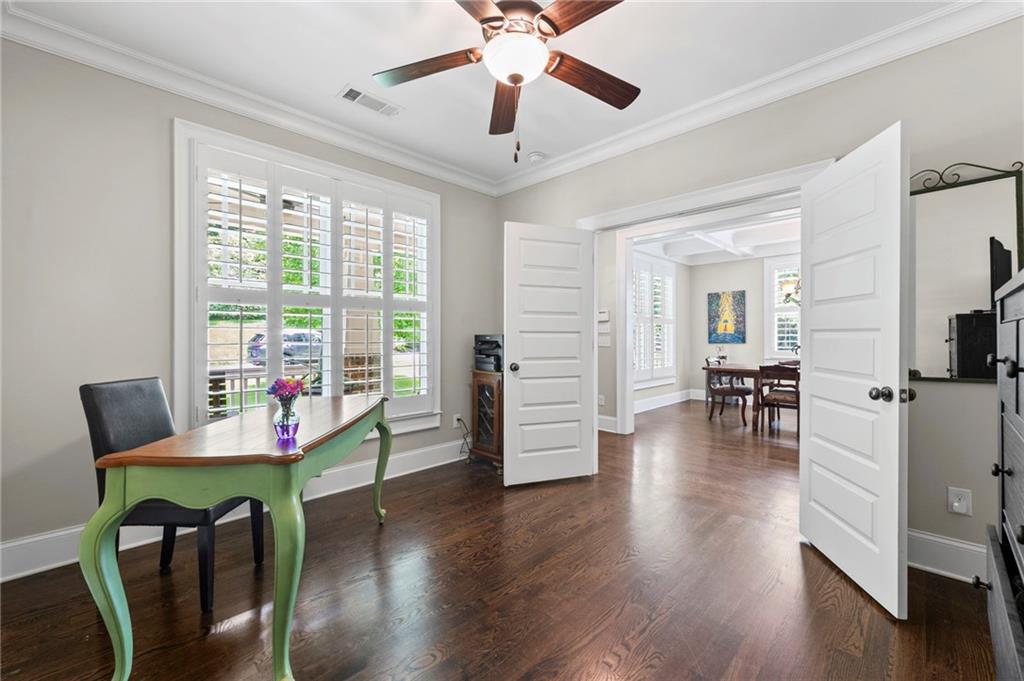 2292 Pembrook Place Northeast Atlanta, GA 30324 - Photo 8 of 45