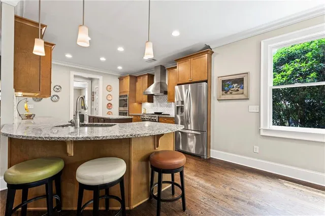 $1,000,000 | 2292 Pembrook Place Northeast, Atlanta, GA 30324