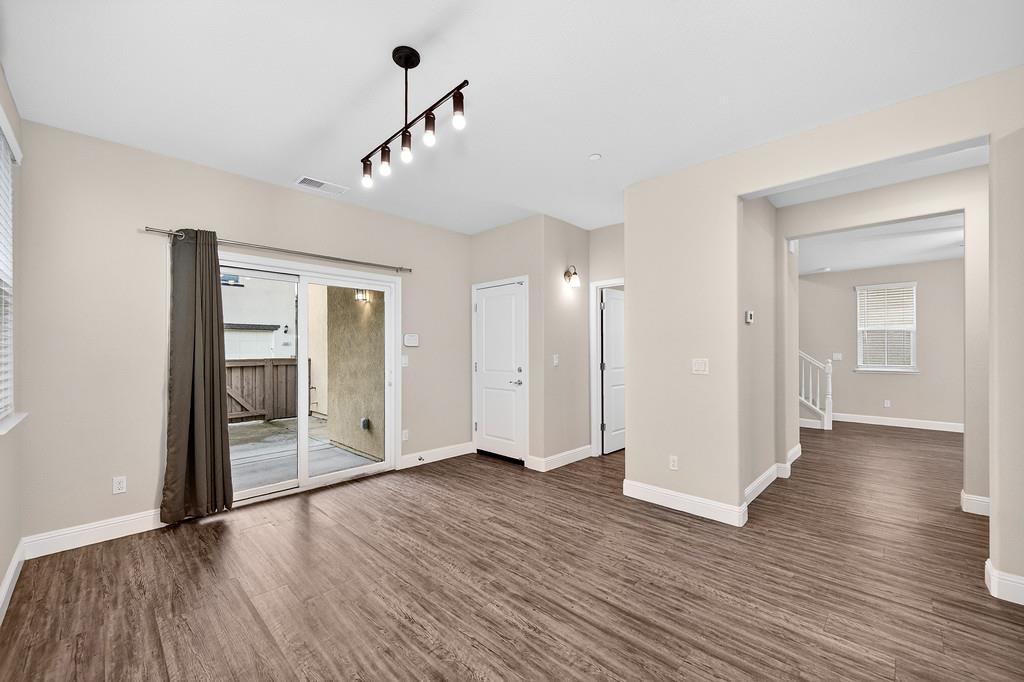 10853 Portico Circle Rancho Cordova, CA 95670 - Photo 20 of 46