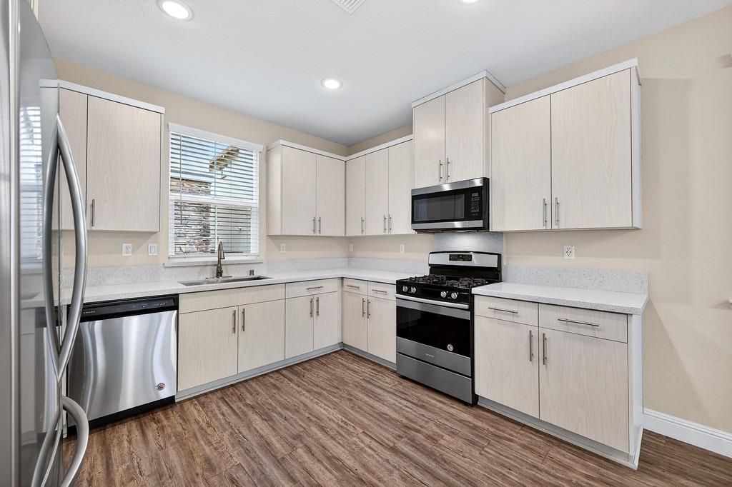 10853 Portico Circle Rancho Cordova, CA 95670 - Photo 6 of 46