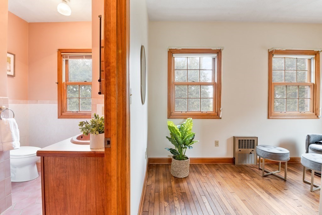 110 Stoneleigh Road Watertown, MA 02472 - Photo 16 of 26 Gallery Image 16