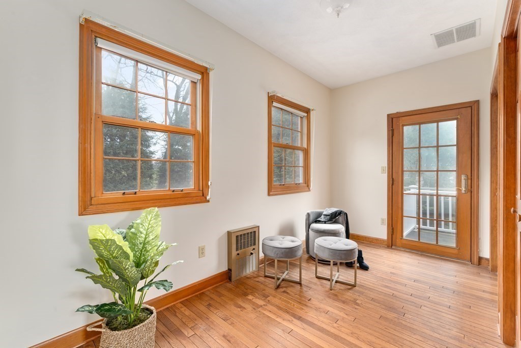 110 Stoneleigh Road Watertown, MA 02472 - Photo 18 of 26 Gallery Image 18