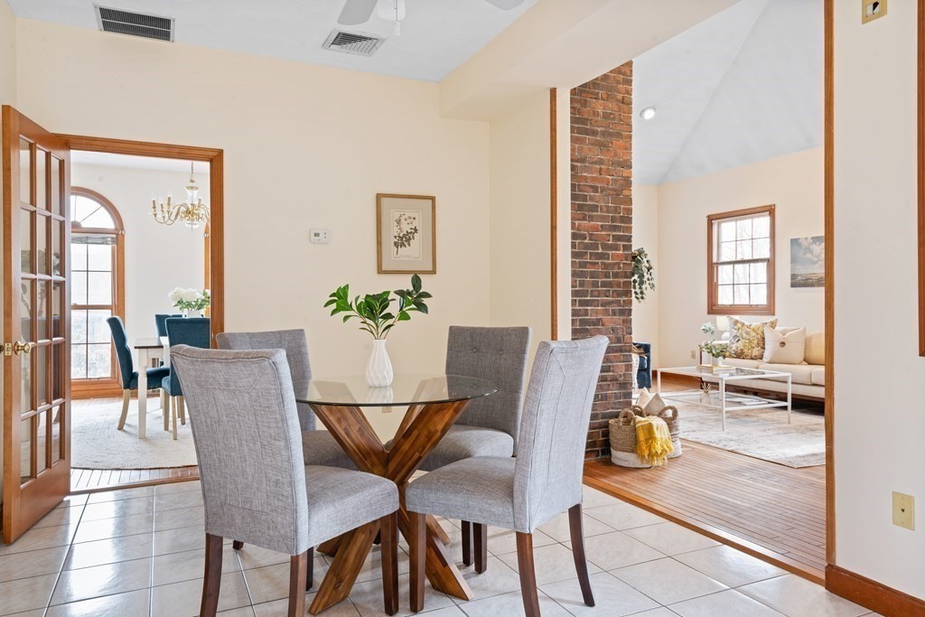 110 Stoneleigh Road Watertown, MA 02472 - Photo 9 of 26 Gallery Image 9