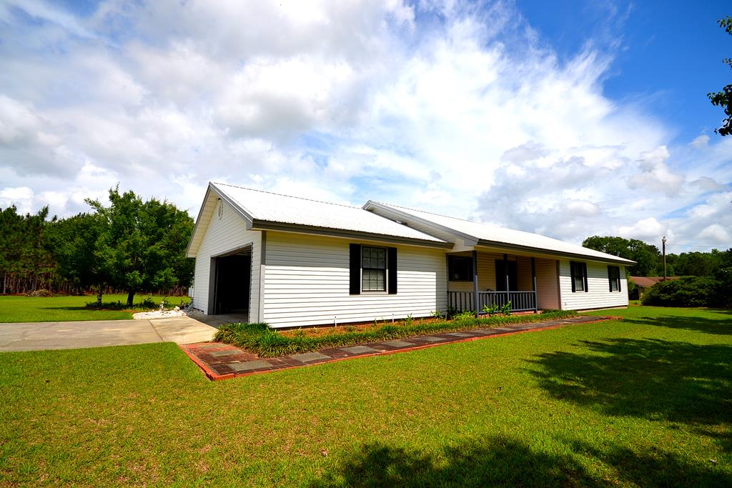 4883 Val Del Road Hahira, GA 31632 - Photo 1 of 1 Gallery Image 1