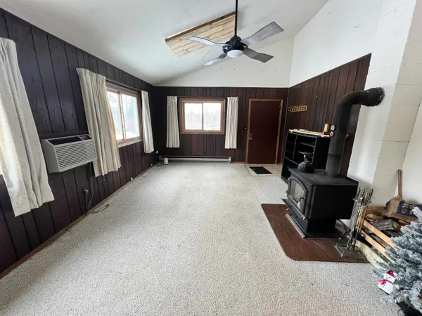 $269,900 | W8040 Quarry Road, Crivitz, WI 54114