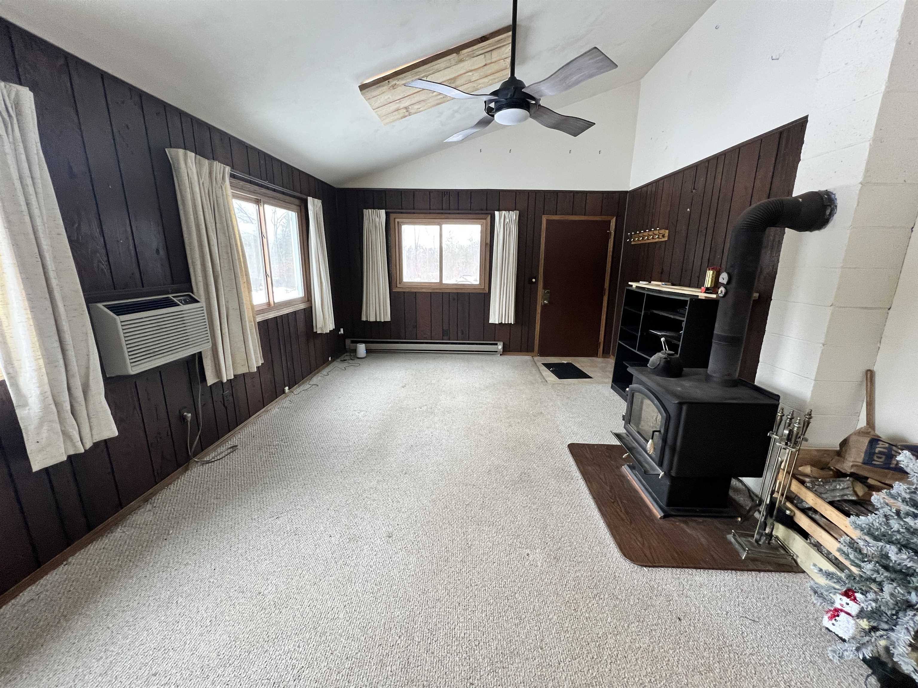 W8040 Quarry Road Crivitz, WI 54114 - Photo 14 of 32