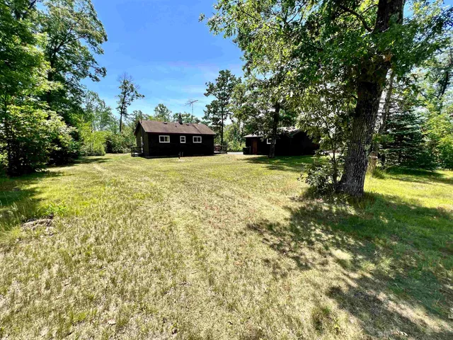 $269,900 | W8040 Quarry Road, Crivitz, WI 54114